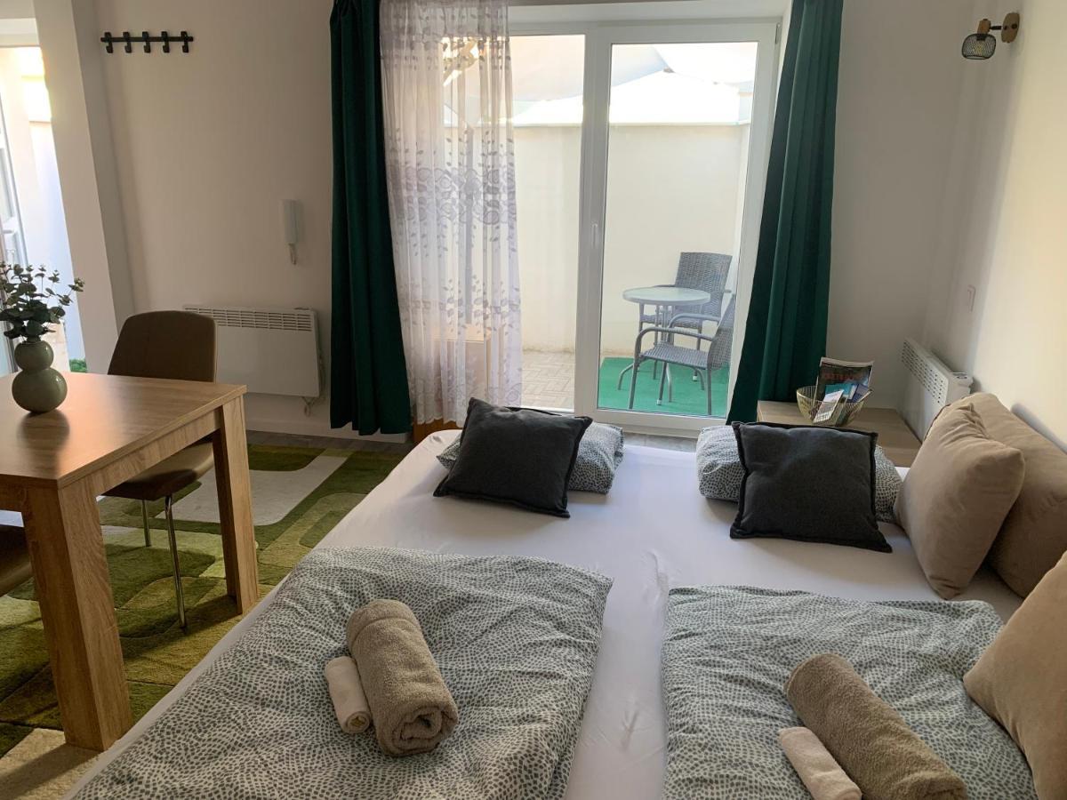 Infinity Apartman Esztergom Bagian luar foto